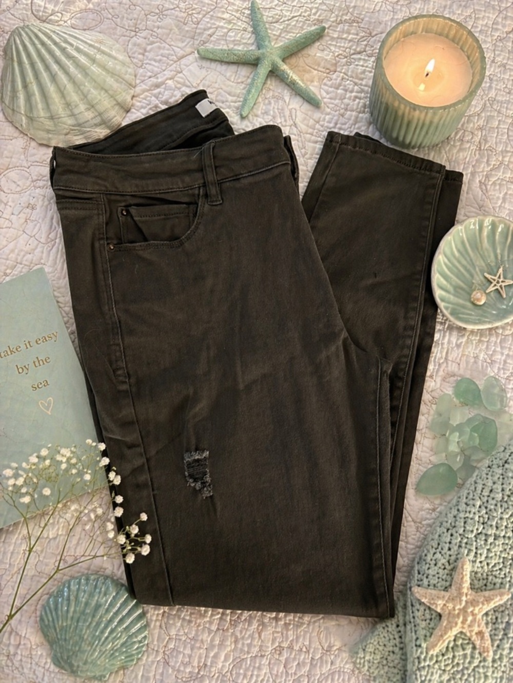 Kensie Olive Skinny Jeans with Subtle Distressing